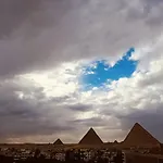 Pyramid Stars Inn