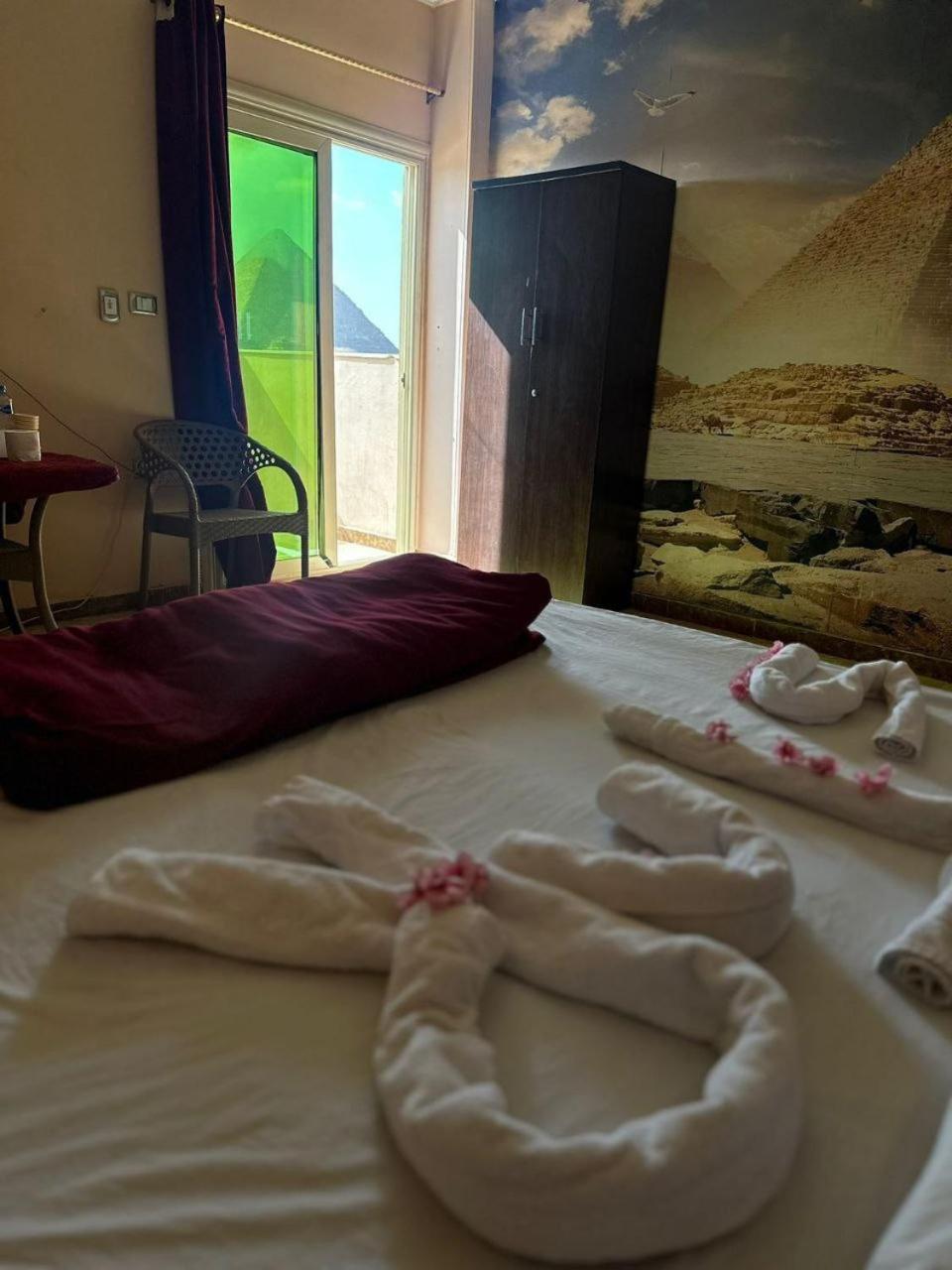 Hotel Pyramid Stars